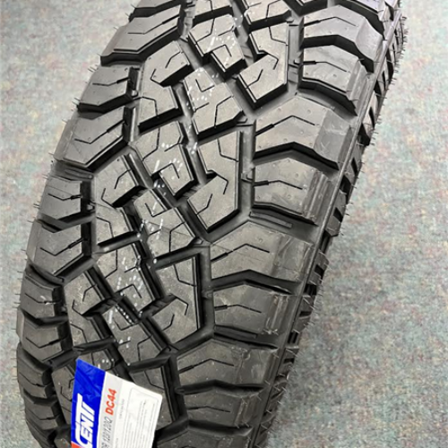 DCENTI DC44 R/T LT275/65R18 10PLY 123/120Q